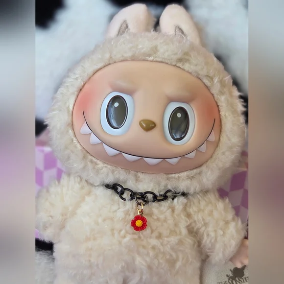 Black Chain Choker With Red Flower Charm *DOLLS NOT INCLUDED* - Picture 2 of 5